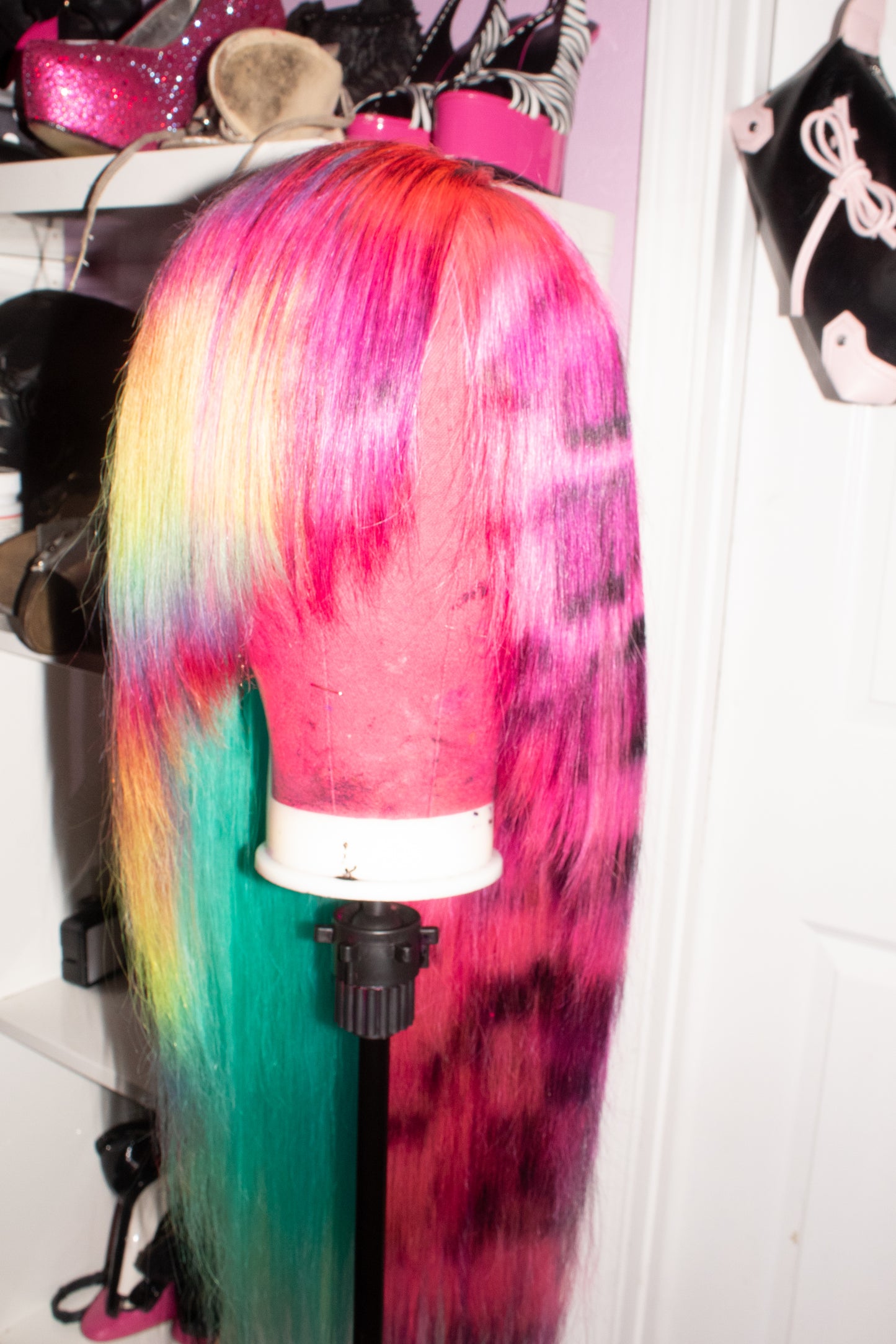 “Two Faced” Hot Pink Leopard Split Dye Wig (middle part)